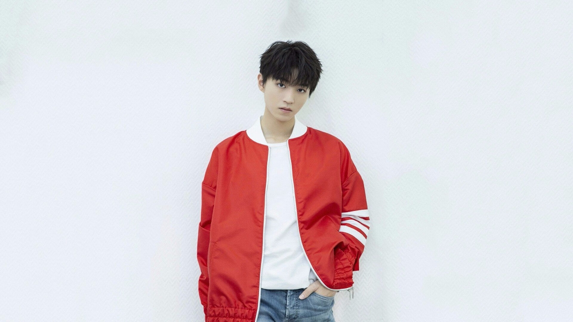 赛事平台启动球迷采访计划记录他们眼中的感动与热血瞬间，足球球迷采访