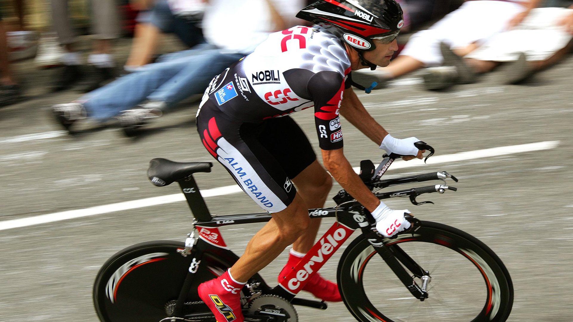 开云app全站-法甲“榜首厮杀”：巴黎圣日耳曼迎战蒙彼利埃，悬念升级